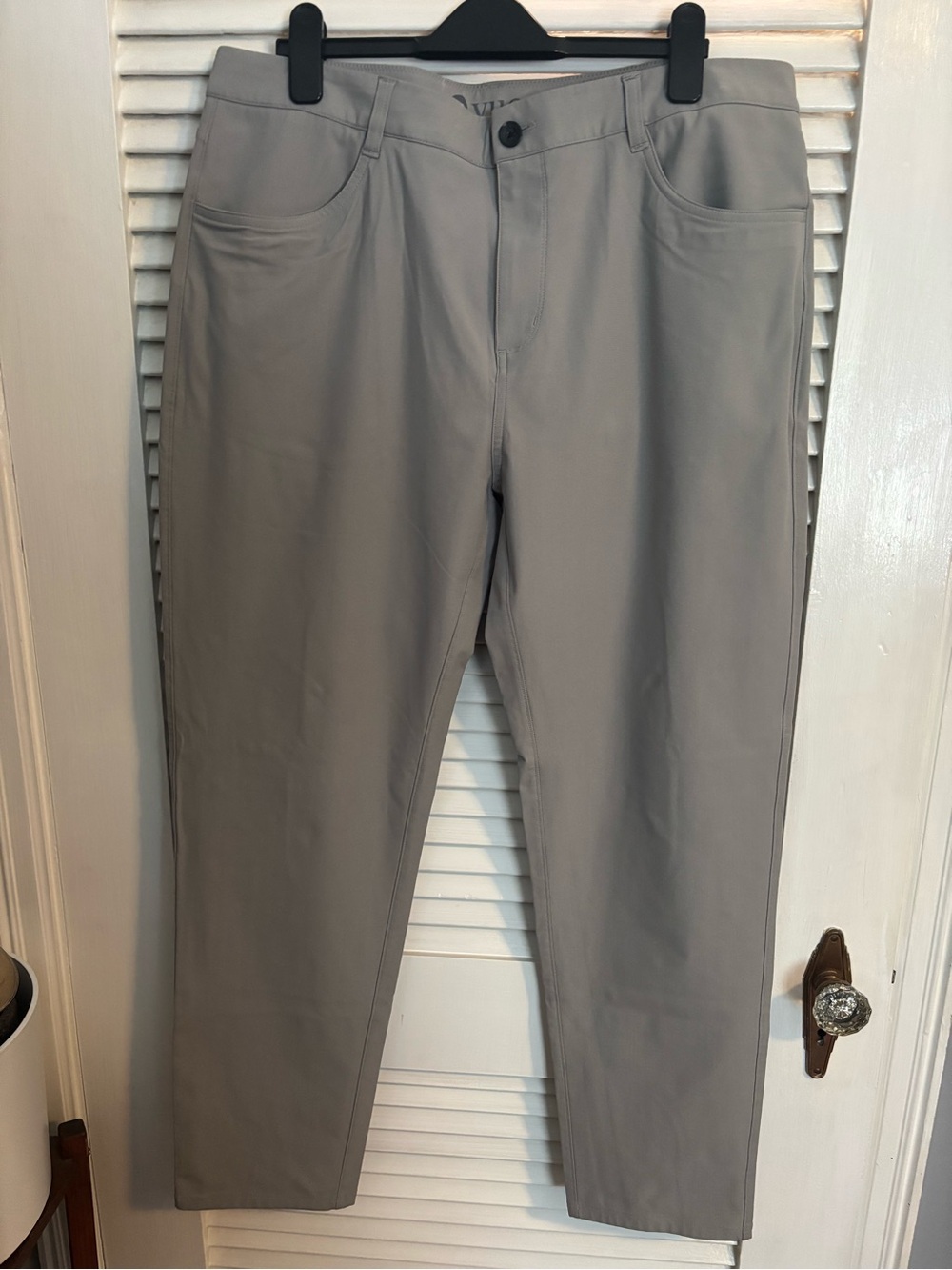 Vuori Meta 5-Pocket Light Gray Casual Chinos
